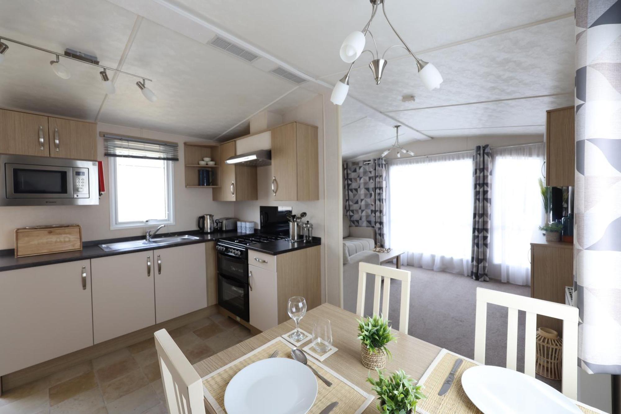Bursledon Mercury Yacht Harbour And Holiday Park מראה חיצוני תמונה