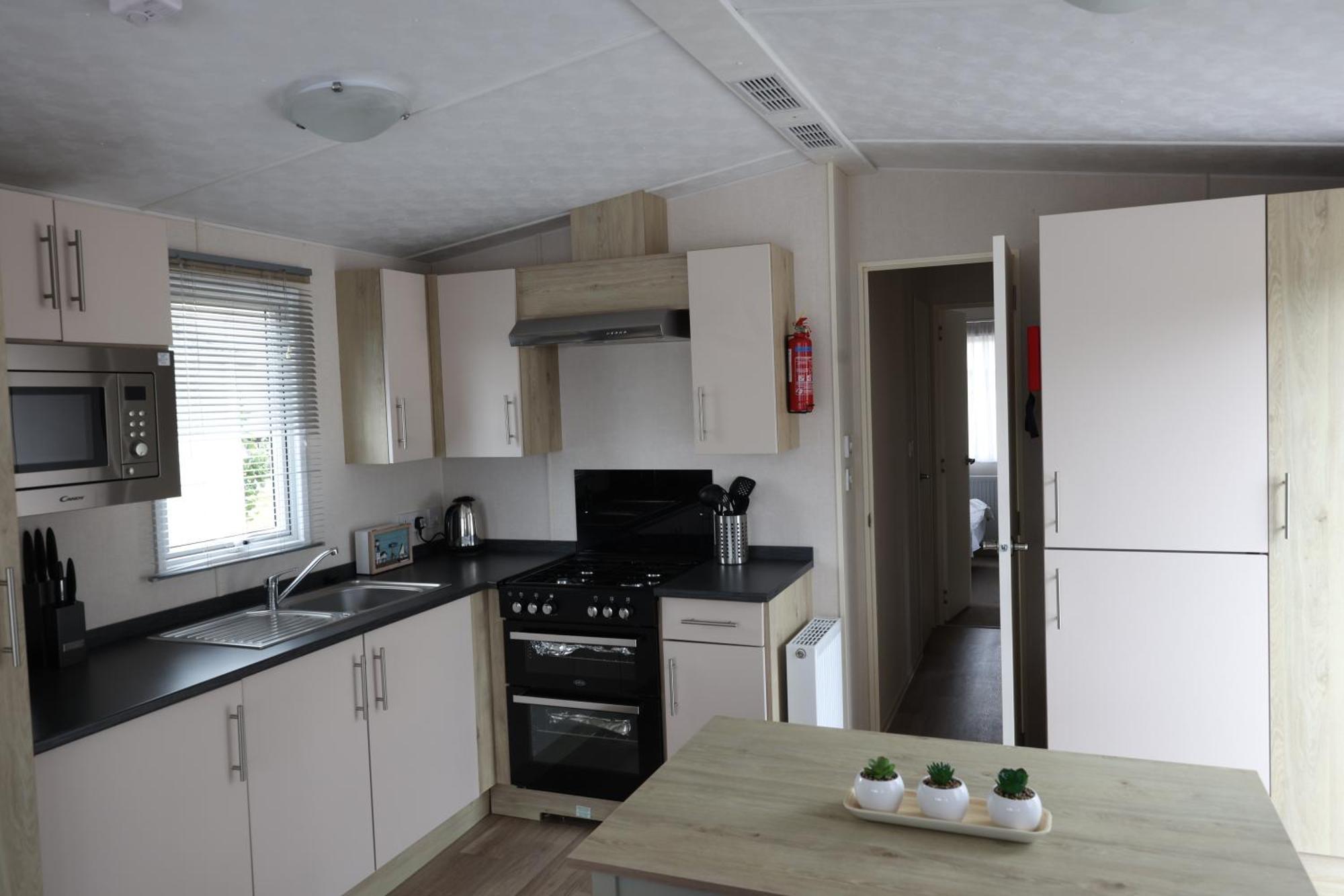 Bursledon Mercury Yacht Harbour And Holiday Park מראה חיצוני תמונה