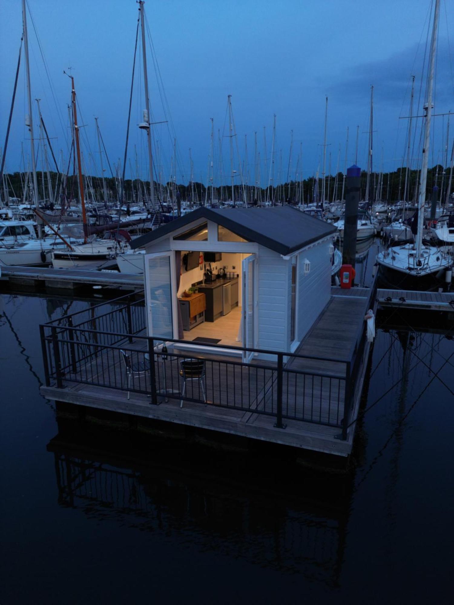 Bursledon Mercury Yacht Harbour And Holiday Park מראה חיצוני תמונה