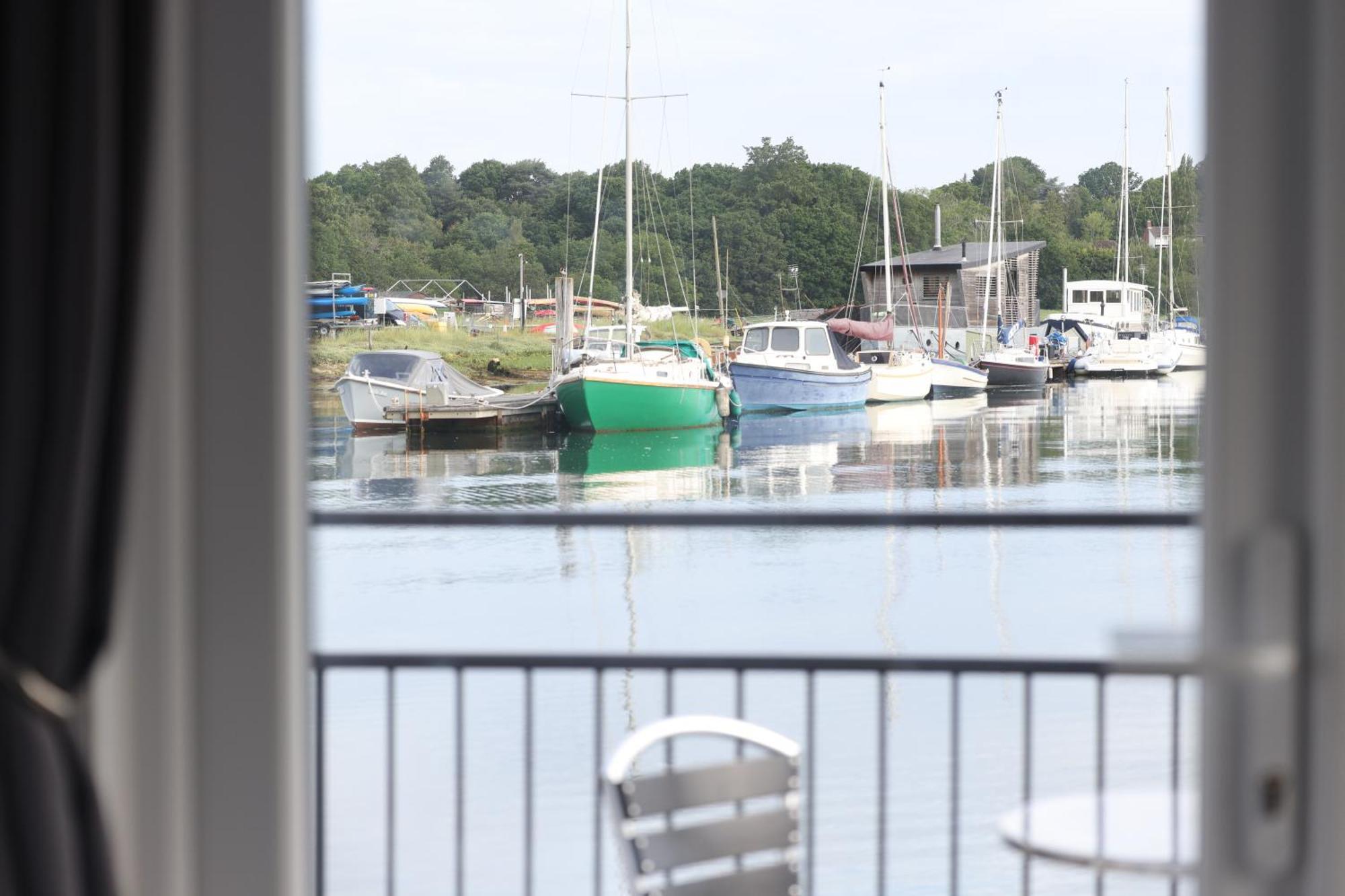 Bursledon Mercury Yacht Harbour And Holiday Park מראה חיצוני תמונה