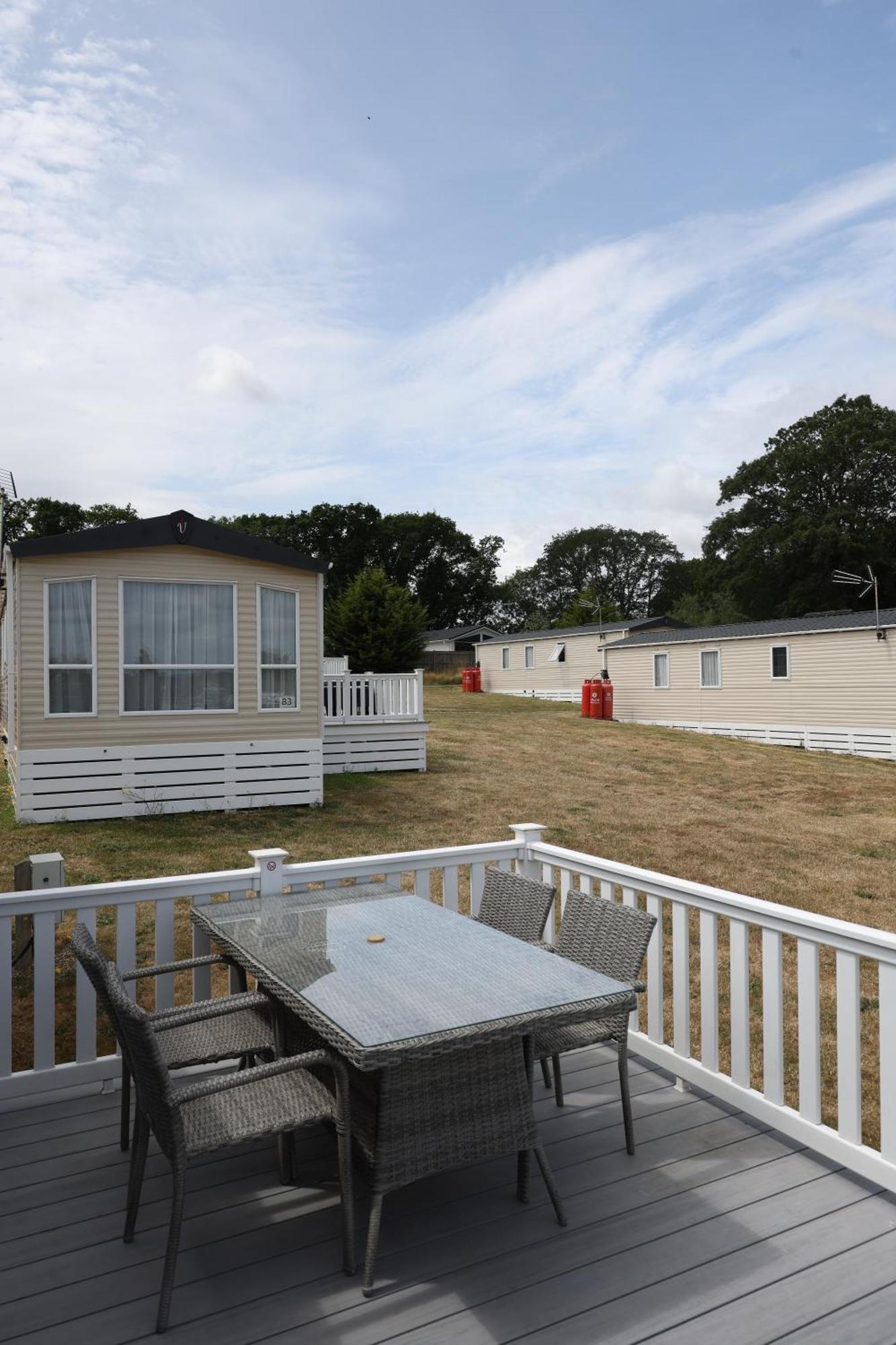 Bursledon Mercury Yacht Harbour And Holiday Park מראה חיצוני תמונה