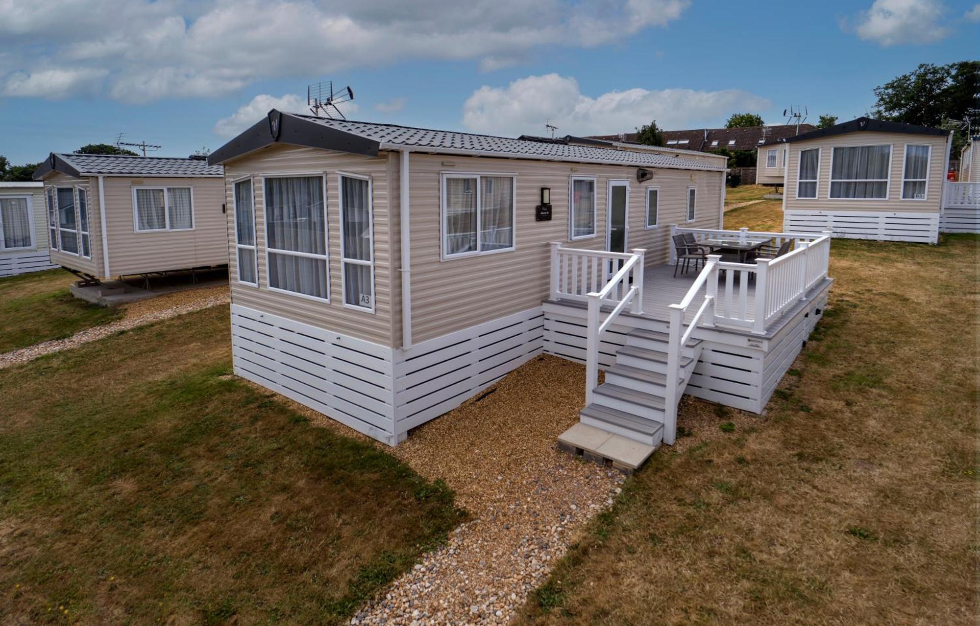 Bursledon Mercury Yacht Harbour And Holiday Park מראה חיצוני תמונה
