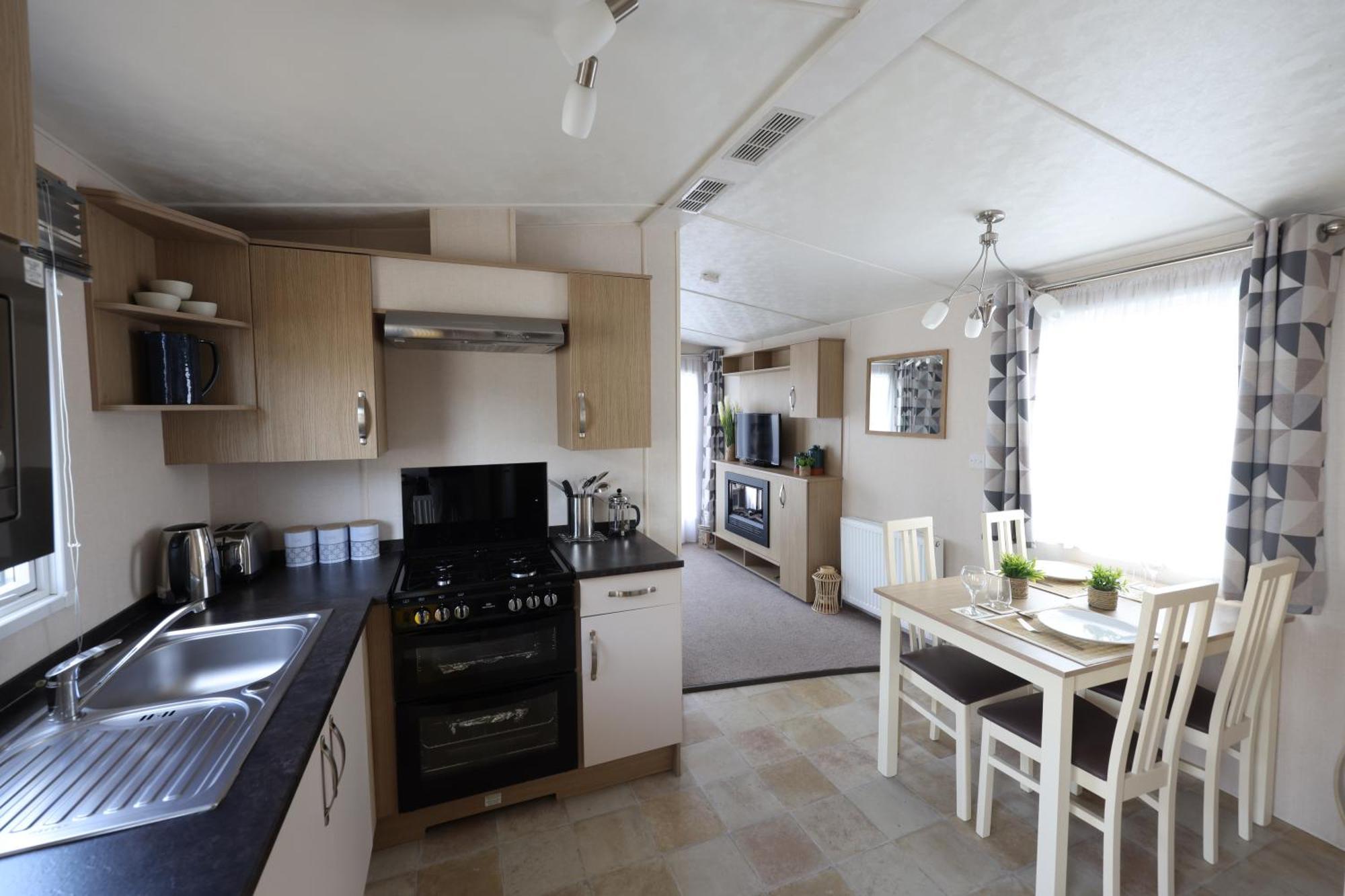 Bursledon Mercury Yacht Harbour And Holiday Park מראה חיצוני תמונה