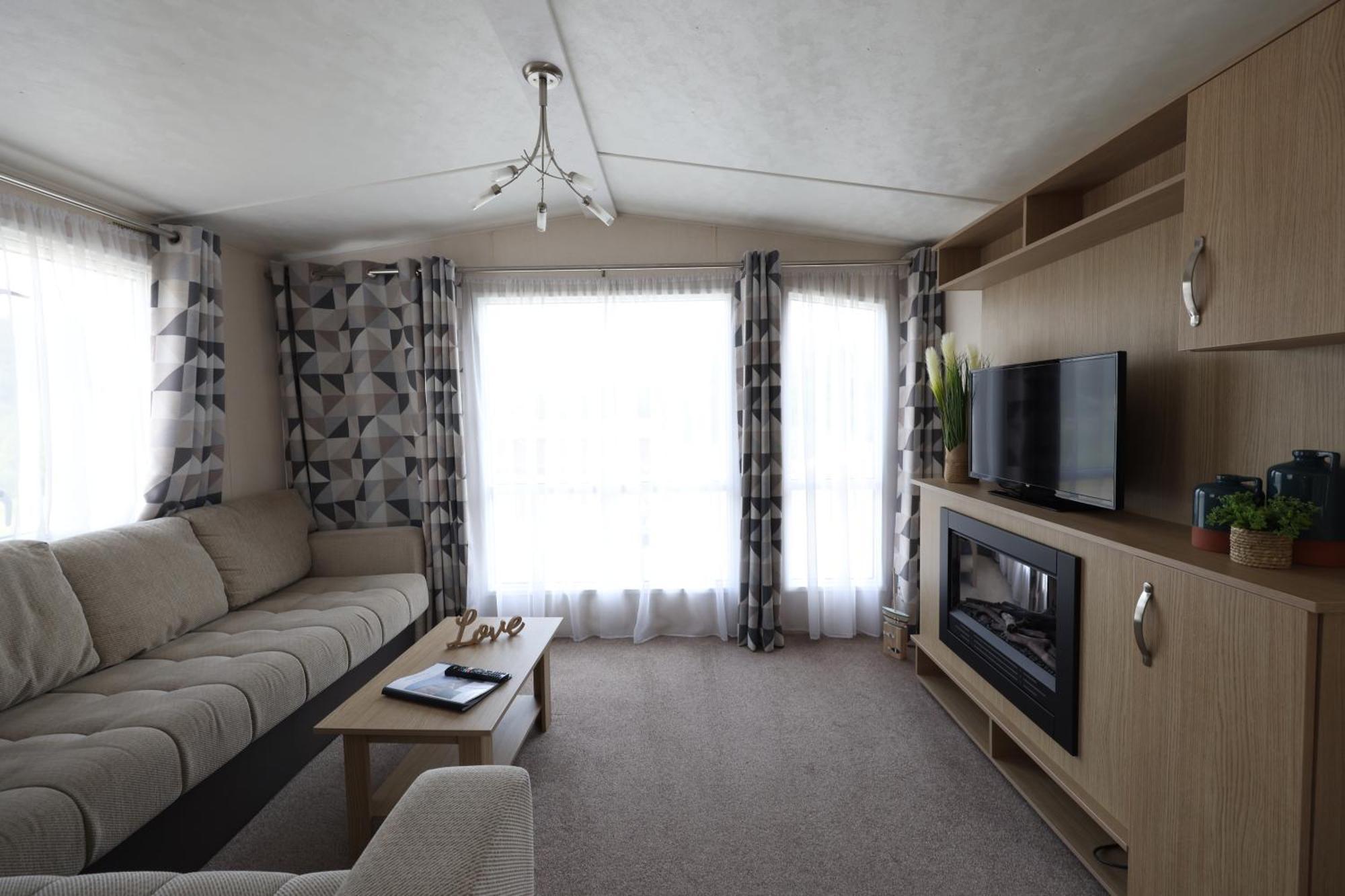 Bursledon Mercury Yacht Harbour And Holiday Park מראה חיצוני תמונה
